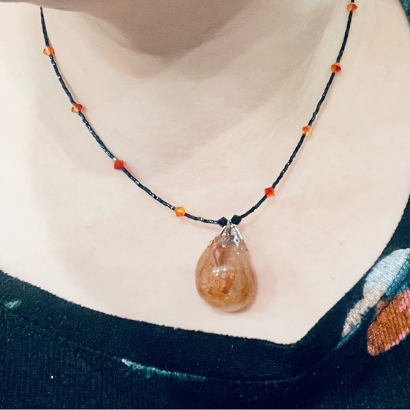 Artisan made seadbead quartz necklace - Picture 2 of 2